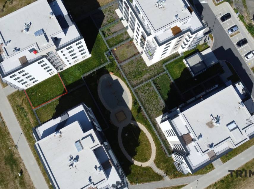 Prodej bytu 2+kk se zahrádkou, garážovým stáním, sklepem, ul. Vančurova, Opava